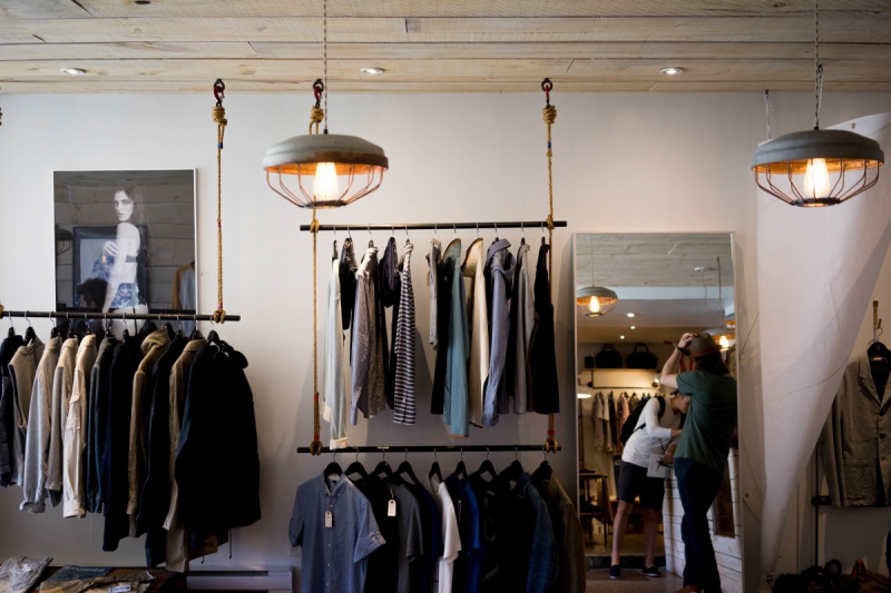 magasin-FIGANIERES-min_clothing_store_shop_boutique_men's_fashion_clothes_business_retail_shopping-1062572